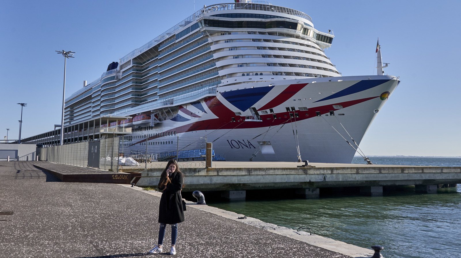 The Upsetting Social Media Mistake That Will Ruin Your Entire Cruise