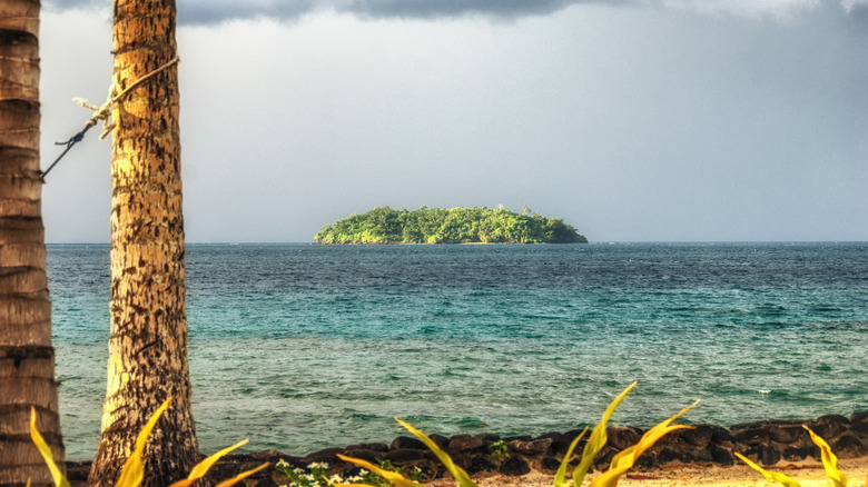 Fiji's Horsehoe Bay Beach