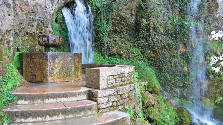 Fuente de los Siete Canos, Asturias, Spain