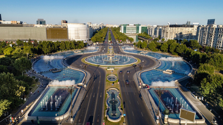 Bird's-eye view of Unirii Square