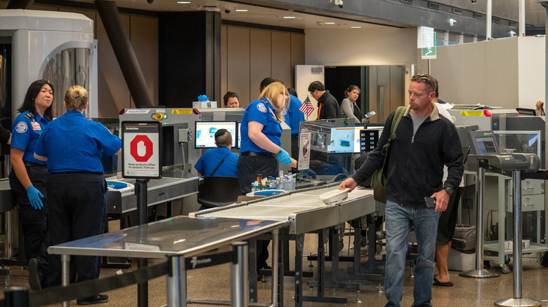 TSA screening in Seattle