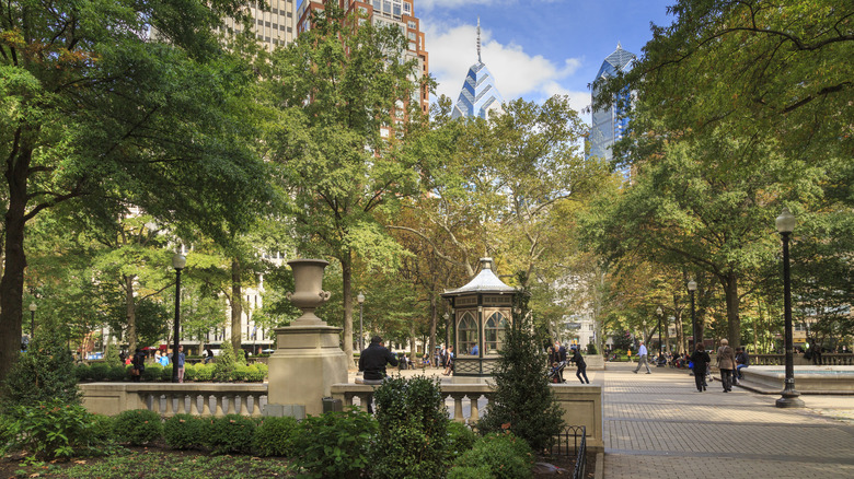 Rittenhouse Square park