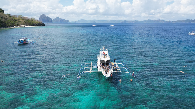 Snorkeling spots in El Nido