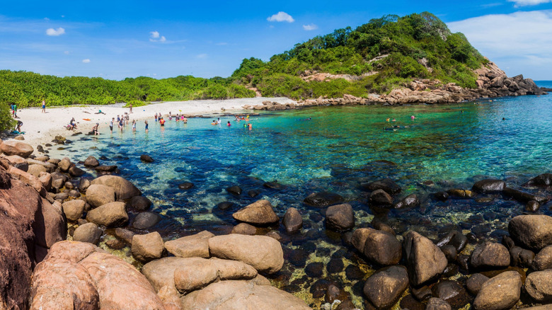 Snorkelers at Pigeon Island