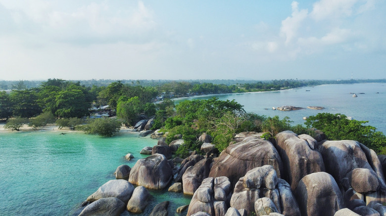 boulders in Belitung