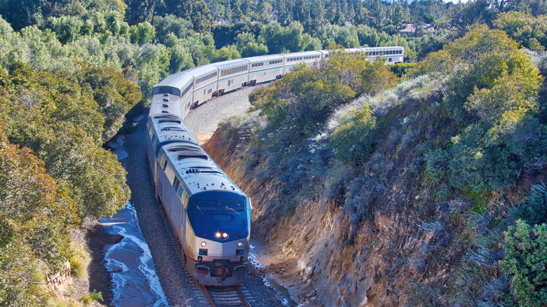 Amtrak train on the Starlight route