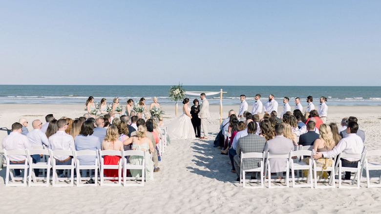 Beachside wedding at Palmetto Dunes