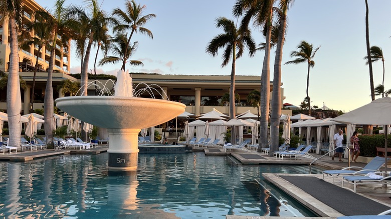 Fountain and pool at Four Seasons Resort Maui at Wailea