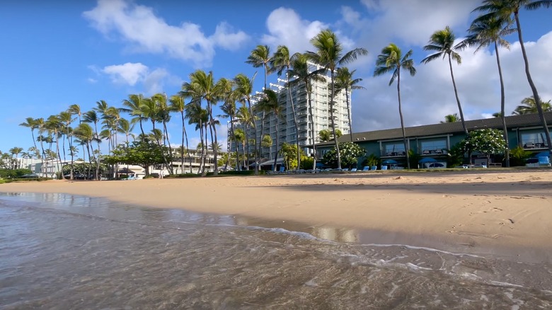 Exterior shot of the Kahala Hotel & Resort on Oahu