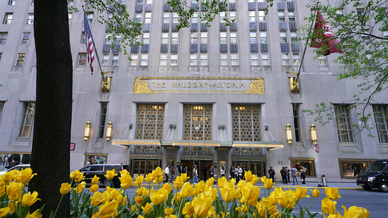 Front of Waldorf Astoria in NYC