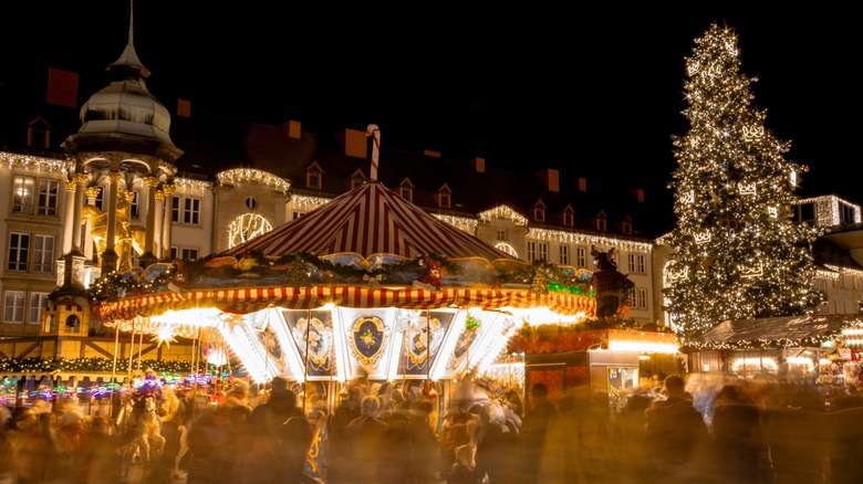 Magdeburger Weihnachtsmarkt, the Christmas Market in Magdeburg, on a winter night