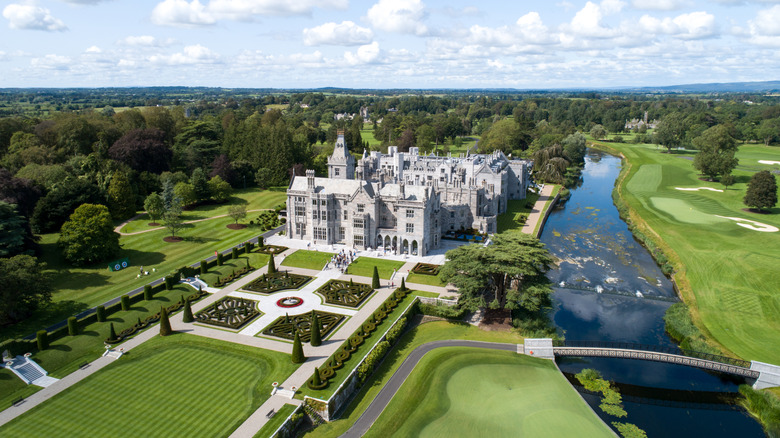 Adare Manor with golf courses nearby