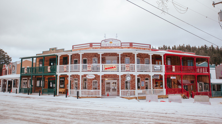 Western-style storefronts in Cloudcroft, New Mexico