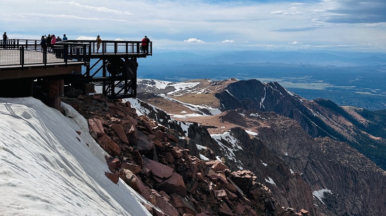 pikes peak scenic lookout