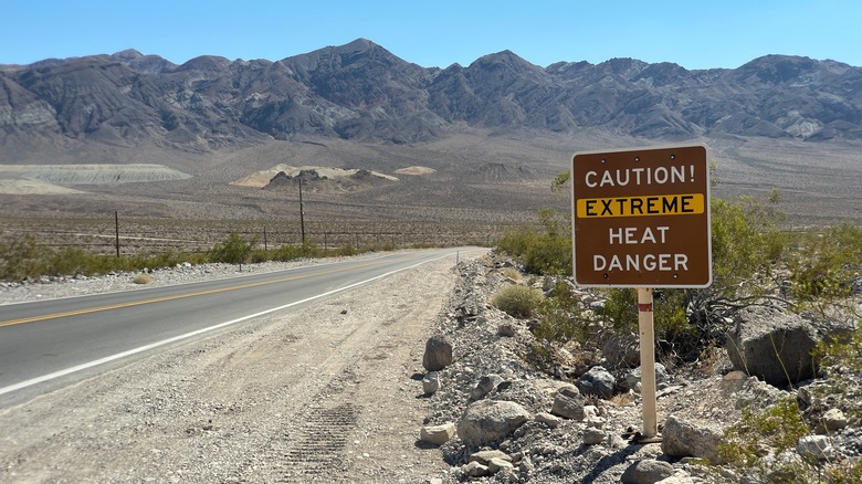 Death Valley heat sign