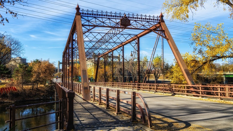 Truss bridge connecting to Nicollet Island in Minneapolis