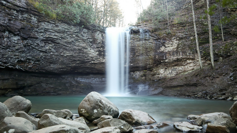 cloudland canyon waterfall