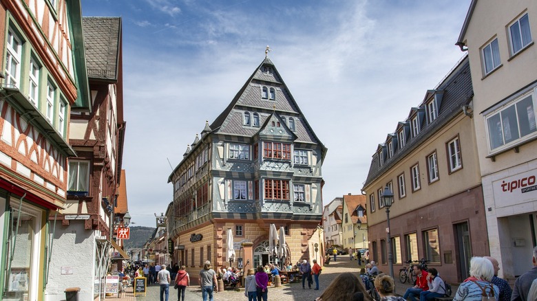 Zum Riesen Gasthaus in the center of medieval Miltenberg