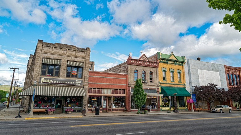 Vibrant buildings lining a street in Baker City