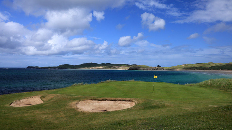 Durness Golf Club in Scotland with beach