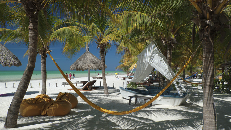 Isla Holbox Beach