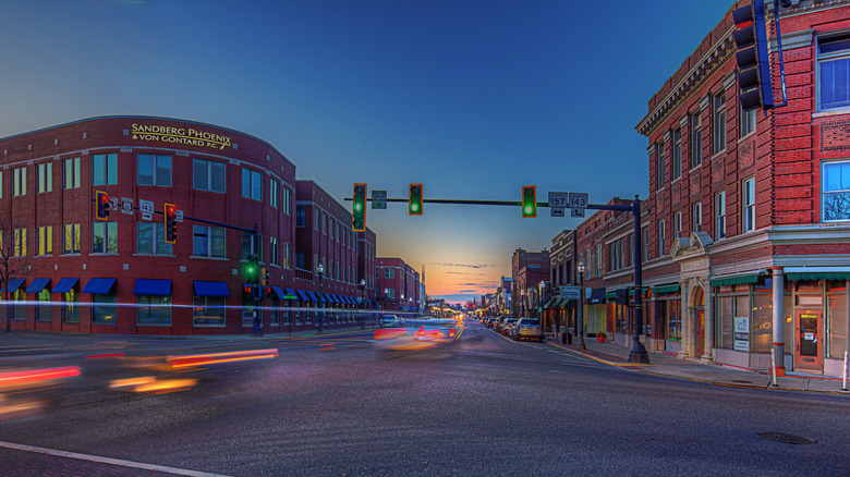 An intersection in downtown Edwardsville