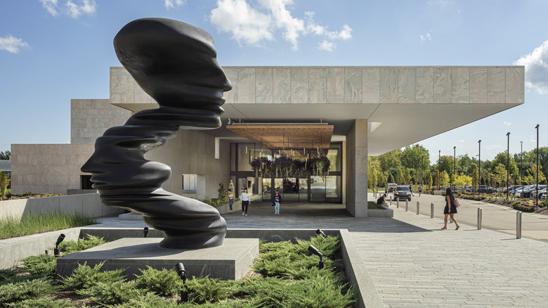 Meijer Gardens and Sculpture Park entrance