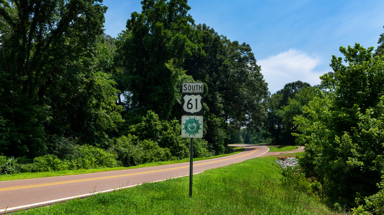 Great River Road with highway sign