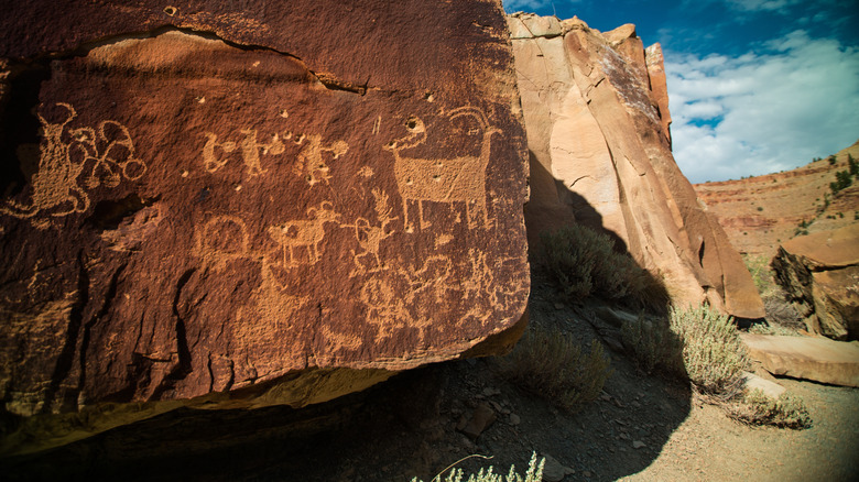 rock art on face of Nine Mile Canyon in Utah