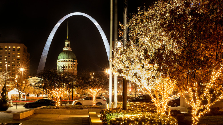 Christmas lights in St. Louis, Missouri