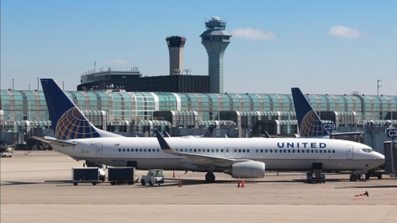 United Airlines plane O'Hare Airport