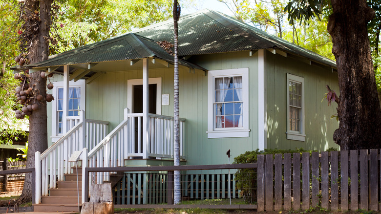 Hawaii Plantation Village house