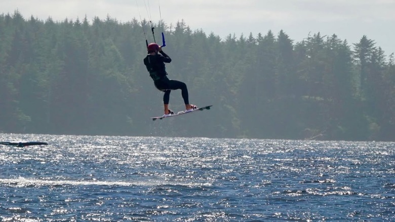 Kitesurfing on Floras Lake