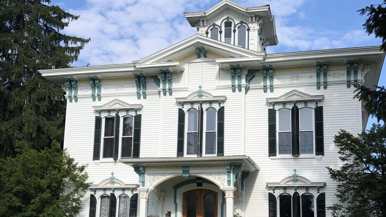 Exterior of Tillinghast Manor in Ovid, NY