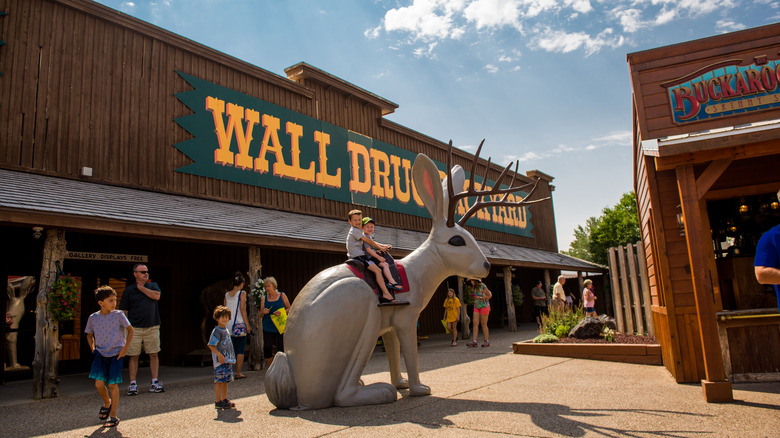 The Jackalope statue near Wall Drug Store