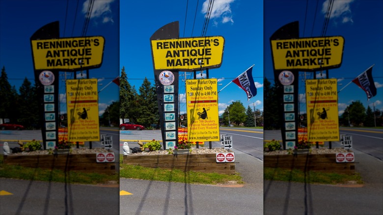 A roadside sign for Renninger's Antique Market, Adamstown PA