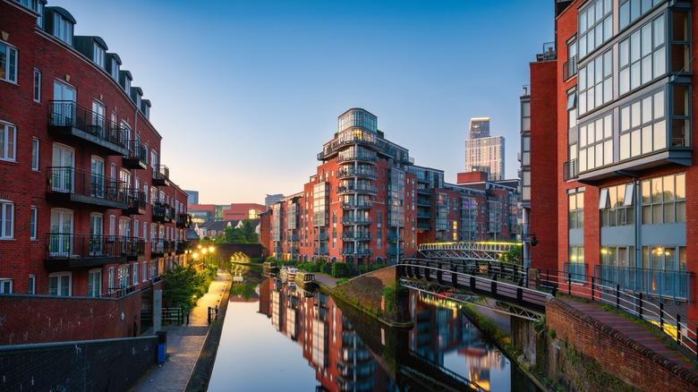 Birmingham city canal daylight