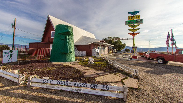 Giganticus Headicus outside a store in Kingman, Arizona