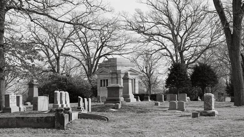 Oak Grove Cemetery in Fall River