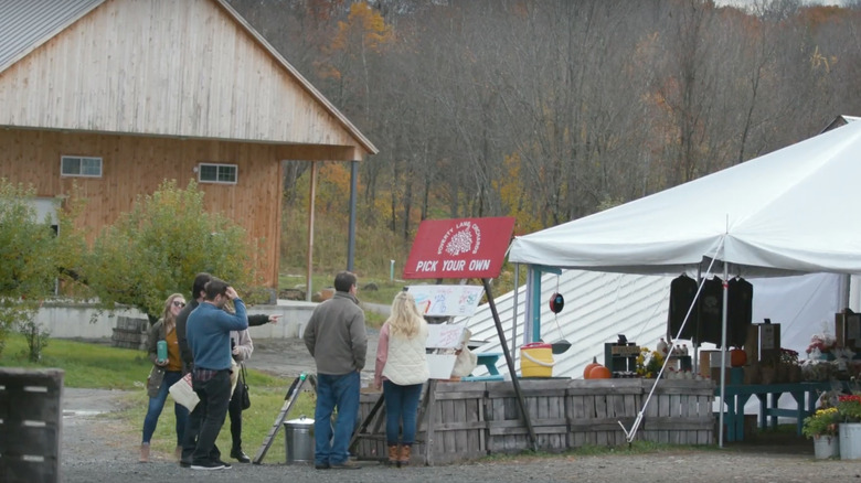 Signs at Poverty Lane Orchards