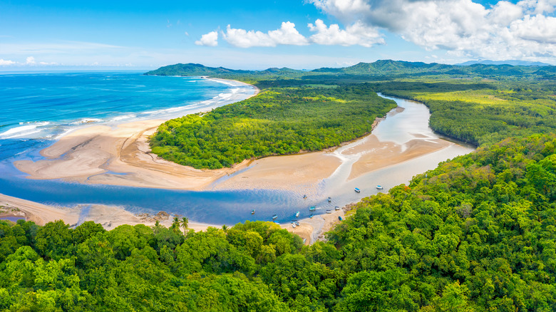 Costa Rica's lush landscape