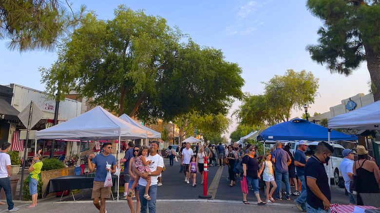 Bustling farmer's market in Clovis