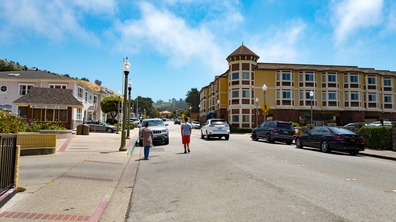 street scene with pedestrians