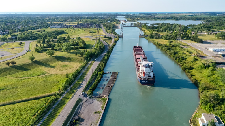 Big ship in Welland Canal