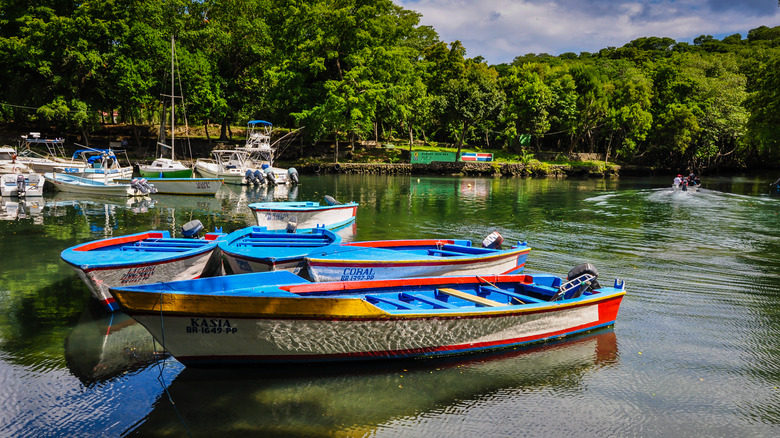 Boats near Rio San Juan
