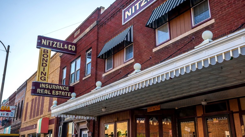 Grand Island, Nebraska, Railside storefronts