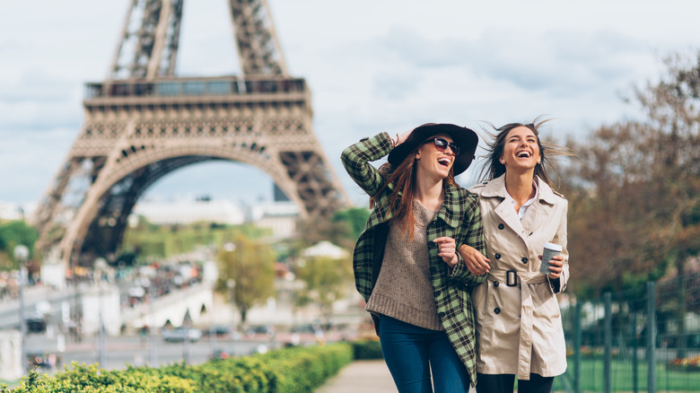 Women near the Eiffel Tower