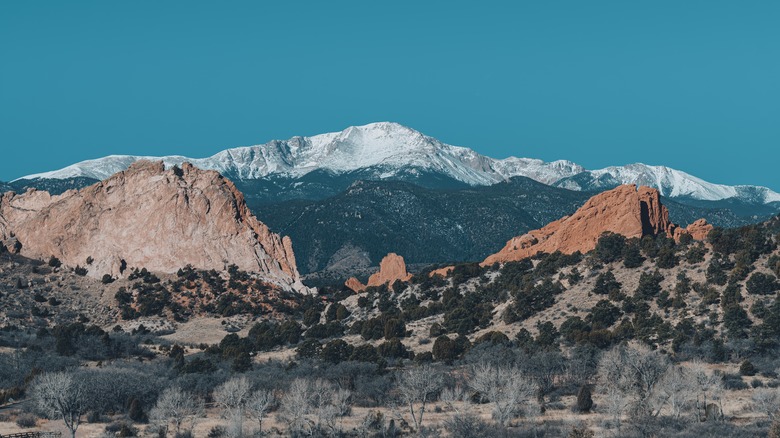 Mount Elbert and the Rocky Mountains' scenic landscape in Colorado