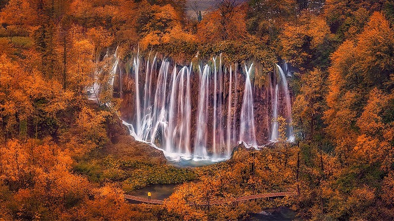 Plitvice Great Waterfall in autumn