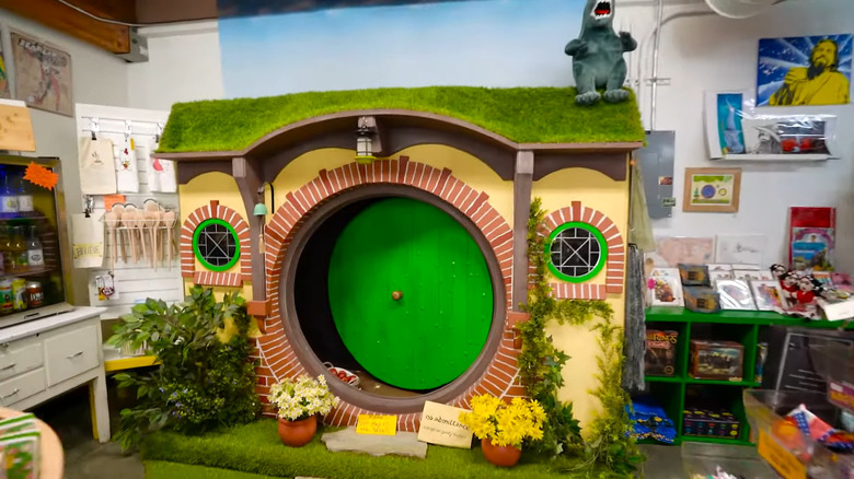 Hobbit hole at Re-POP Gifts in Boise, Idaho